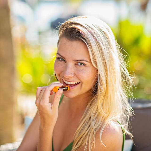 Detalle de Panama Jack Sunscreen Lip Balm SPF 45 (Flavor Pack) — Broad Spectrum UVA/UVB Protection