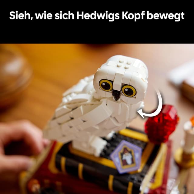 Detalle de LEGO Harry Potter 76466 „Der Stein der Weisen“ – Sammleredition mit Hedwig, 3 Minifiguren