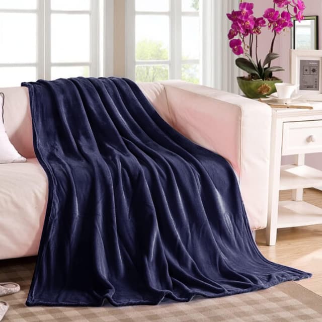 Detalle 2 de MERCURY TEXTIL - Manta Terciopelo Suave Multiusos 🌟 130x160 cm