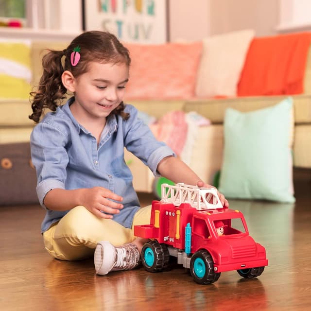 Thumbnail 6 de Jouet camion de pompiers rouge Battat avec figurines et échelle – dès 18 mois