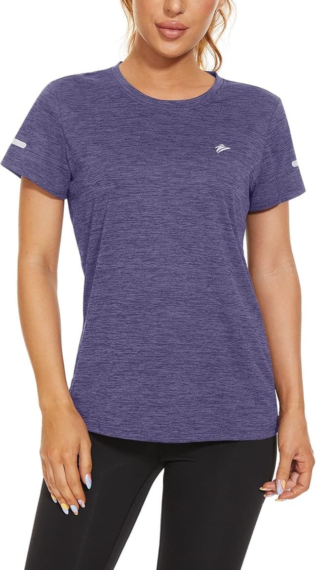 Detalle 2 de KEFITEVD ladies short sleeve sport top with quick-dry polyester and reflective trims