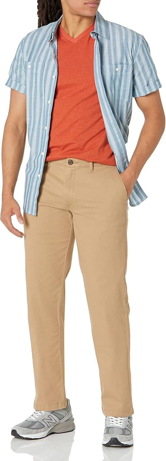 Detalle 2 de Amazon Essentials Straight-Fit Chino Pants 31W