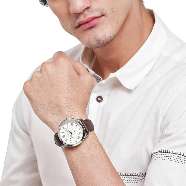 Detalle 1 de Fossil Grant FS4735 reloj cronógrafo 44 mm