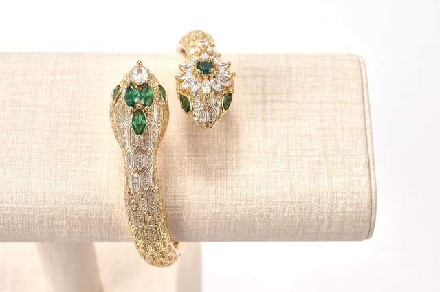 Thumbnail 4 de Papten Soporte de piel sintética para relojes y joyas