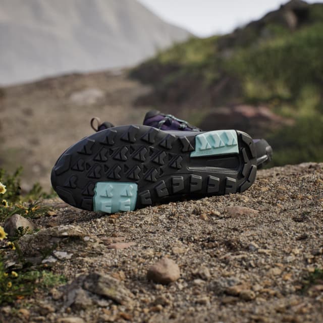 Detalle de adidas Terrex Anylander Rain.Rdy senderismo