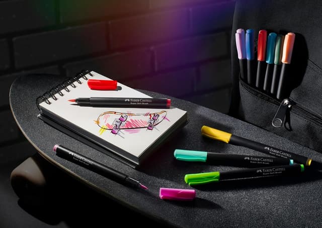 Detalle de Faber-Castell 116452 – Set di 20 pennarelli punta pennello Black Edition
