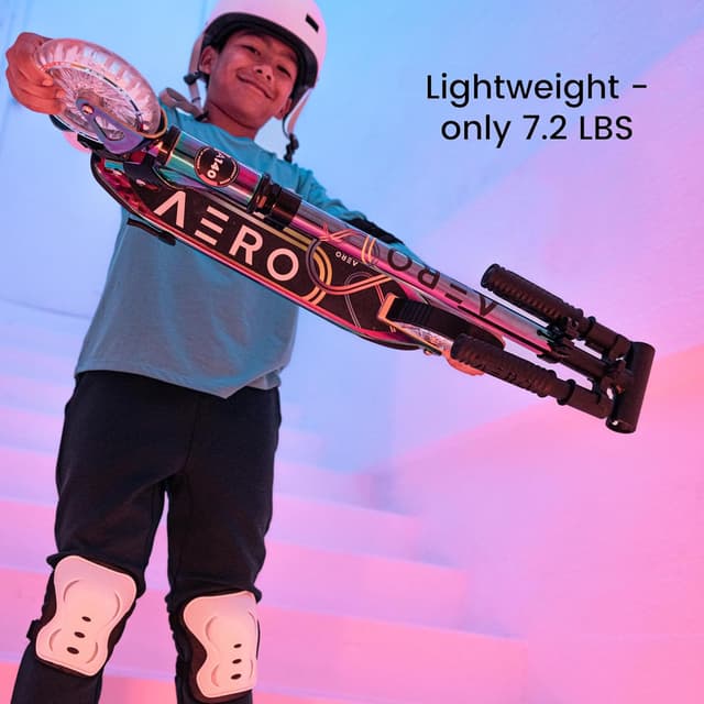 Detalle 2 de Aero Chrome Kids Kick Scooter (Ages 5–8) with Dynamic Lights, Hand Brake & Height-Adjustable Foldable Frame