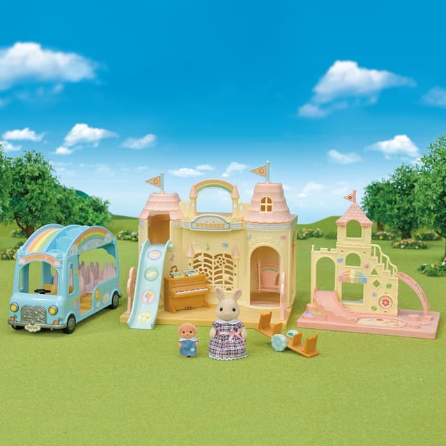 Detalle 2 de Coffret cadeau Sylvanian Families « Le Royaume des bébés » (2 figurines + 25 accessoires) 5670