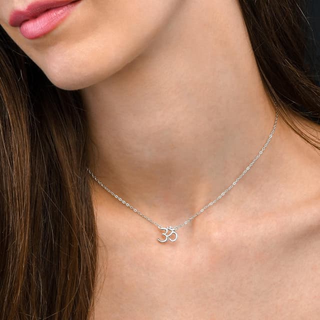 Detalle de Diamond Treats collier pendentif Om en argent 925 (chaîne 40 cm avec rallonge 5 cm)