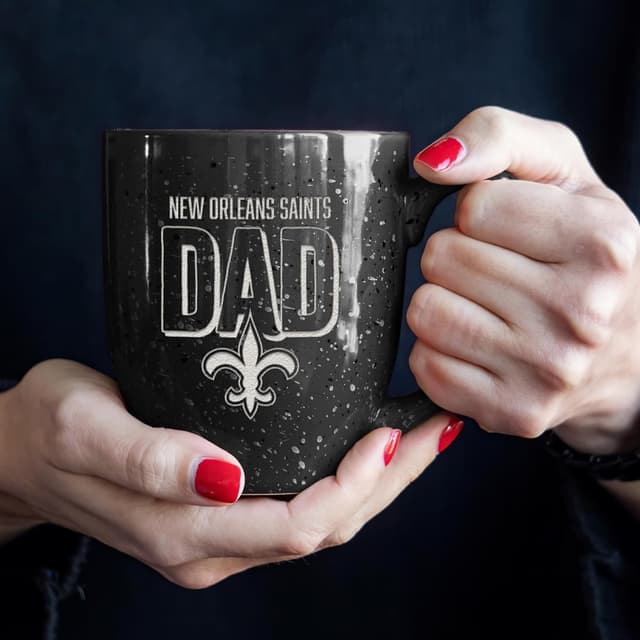 Thumbnail 3 de Rico Industries NFL Football #1 Dad 16 oz Team Color Laser Engraved Ceramic Coffee Mug