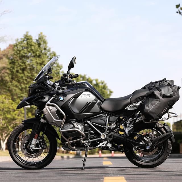 Detalle de Rhinowalk waterproof saddle bags 48L