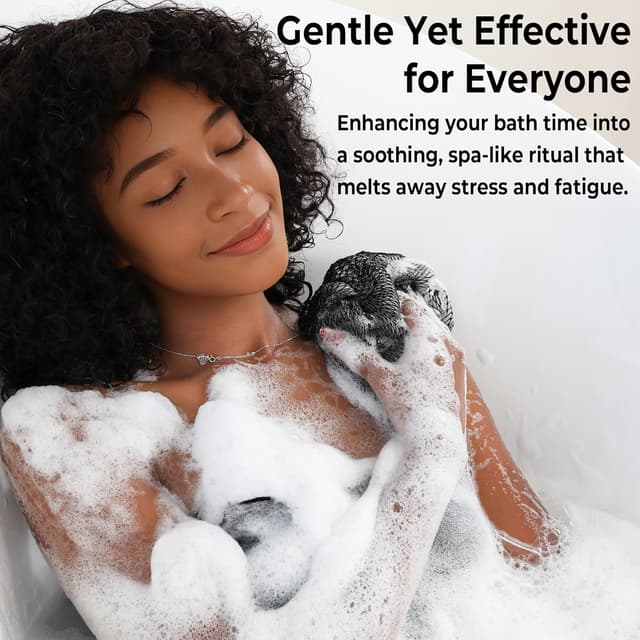 Detalle de RelaxScene African Net Sponge Authentic (2-pack) – Exfoliating body scrubber bath sponge in black & antique gold