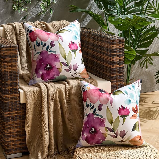 Detalle 2 de KWLET waterproof outdoor cushion covers (40x40cm) – floral set of 2 with hidden zipper