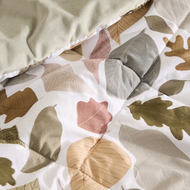 Detalle 1 de Basics El Corte Inglés Edredón reversible Metsa