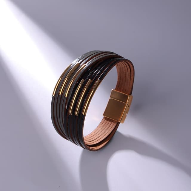 Detalle de VANSZA Wickelarmband im Boho-Stil: mehrlagiges Lederarmband mit Magnetverschluss