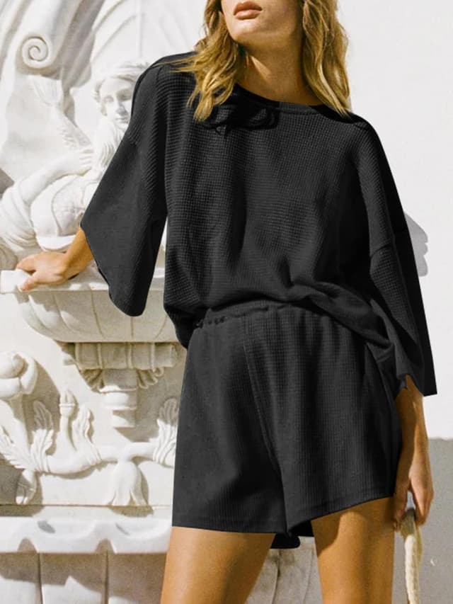 Detalle de Tankaneo Women’s Waffle Knit 2-Piece Lounge Set: 3/4 Sleeve Top & Elastic Waist Shorts