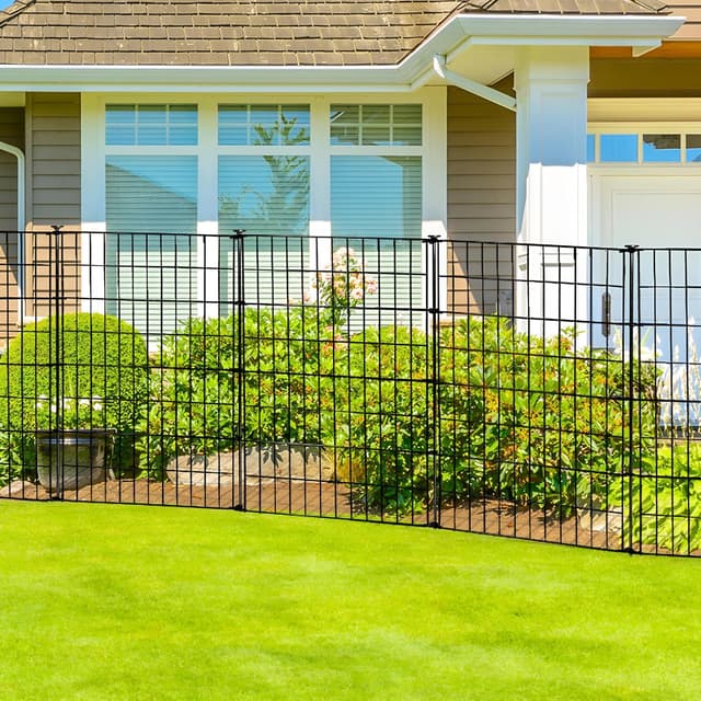 Detalle 2 de Thealyn Garden Fence 81cm High x 71cm Wide (5 Panels, 3.5m Total) No Dig Metal Dog Barrier