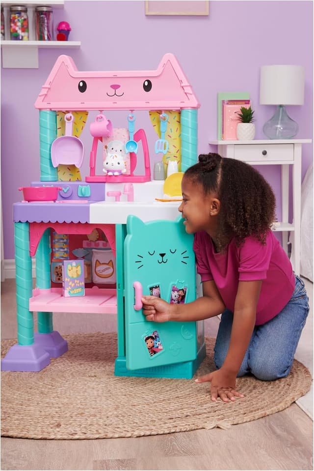 Detalle 1 de DREAMWORKS Gabby Dollhouse cuisine 91 cm
