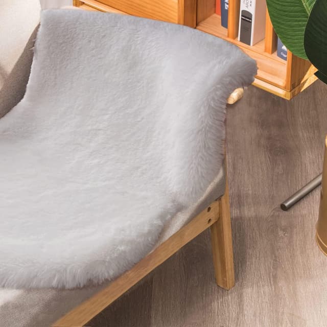 Detalle 1 de ORINOVA Tappeto Camera da Letto Grigio 60x120