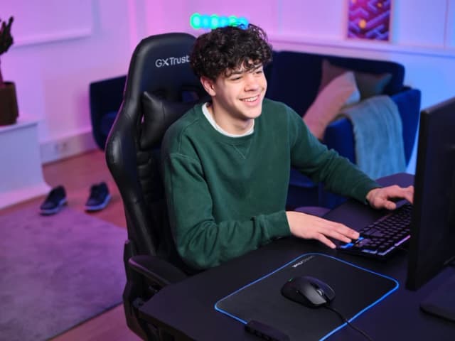 Detalle de Trust GXT 923 Ybar kabellose Gaming-Maus (schwarz)