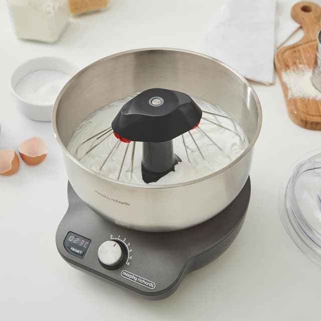 Detalle de Morphy Richards MixStar Compact stand mixer (400520) with dual rotating beaters, whisks & dough hooks