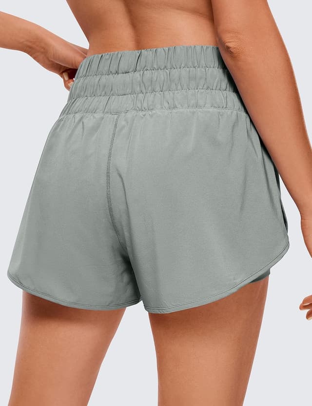 Detalle 2 de CRZ YOGA 2 in 1 pantaloncini da corsa da donna a vita alta con tasca