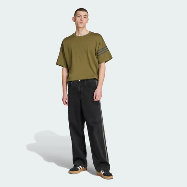 Detalle de adidas Camiseta Neuclassic en verde