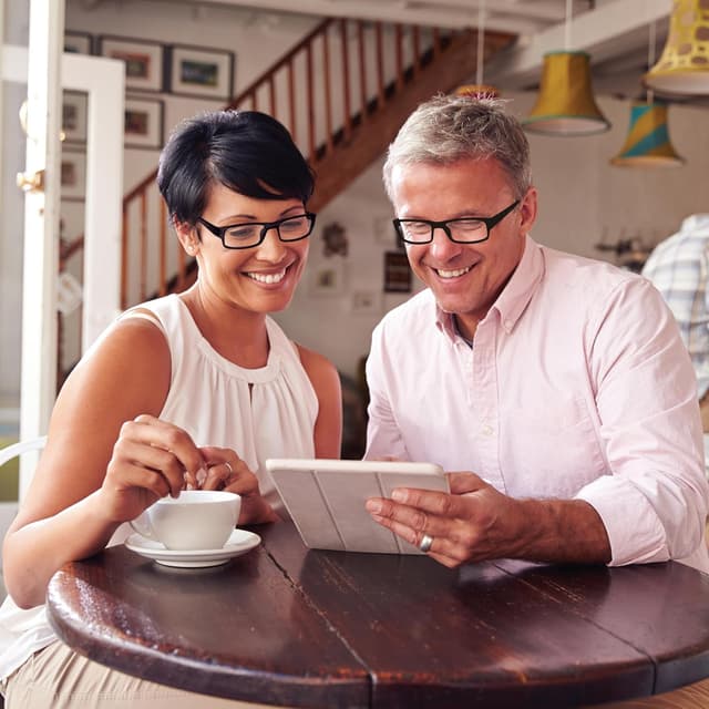 Thumbnail 6 de Boost Eyewear 6-Pack Reading Glasses (Traditional Black Frames) with Spring-Loaded Hinges