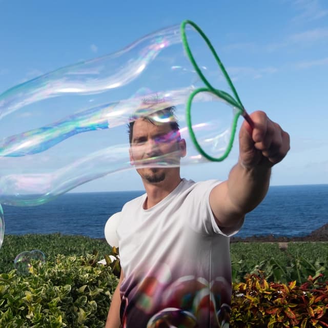 Detalle 2 de Riesenseifenblasen Set für Kinder 10 Liter