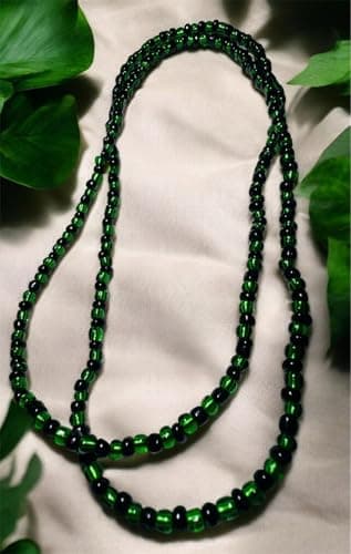 Detalle 2 de Collar de Oggún (Eleke) Yoruba/Ifá hecho a mano – fuerza, trabajo y protección