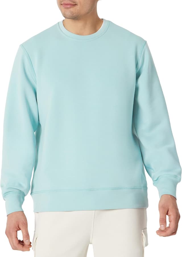 Detalle 2 de Felpa girocollo in tessuto tecnico traspirante Amazon Essentials (vestibilità comoda uomo)