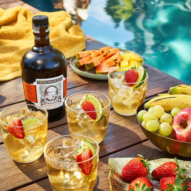 Thumbnail 4 de Diplomático Mantuano Ron Añejo Premium 70cl 🥃