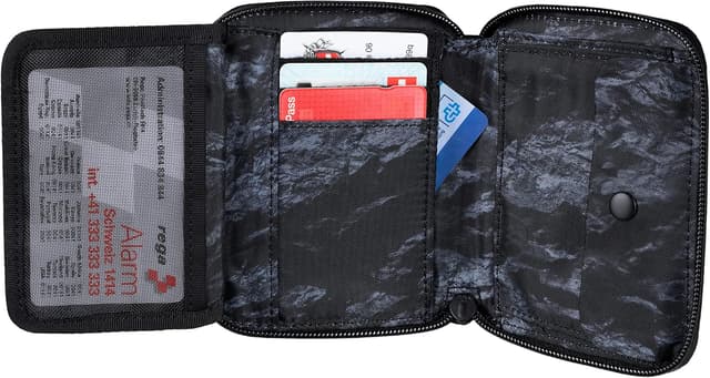 Detalle 2 de Mammut Seon Cartera Negra con Cremallera