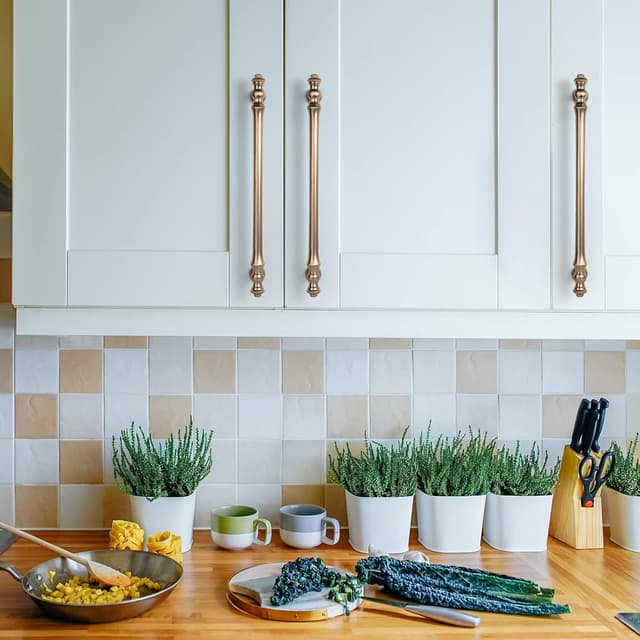 Detalle 2 de Amerdeco set da 10 maniglie per mobili da cucina Foro 192 mm in ottone spazzolato (lega di zinco) con viti UK0017