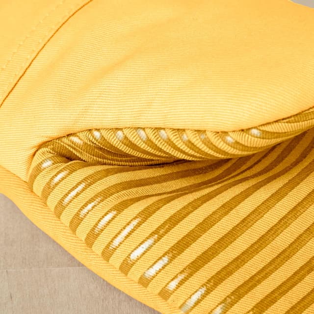 Thumbnail 2 de KitchenAid Beacon Oven Mitt Set - Majestic Yellow 2-Piece