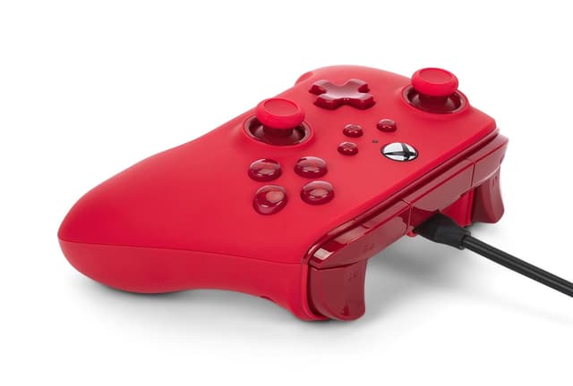 Detalle de PowerA Advantage Wired Controller for Xbox Series X|S (Red) with Detachable 10ft USB-C Cable