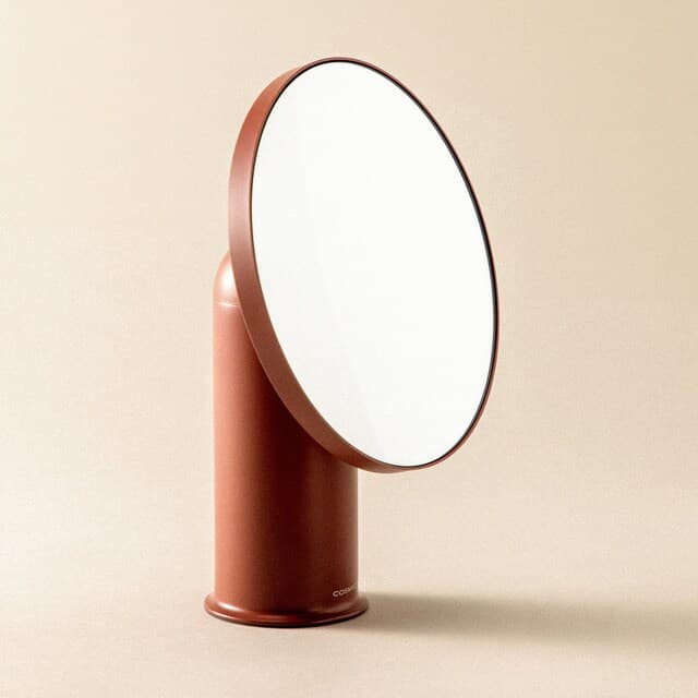 Detalle de Geyser Cosmic espejo de aumento de encimera