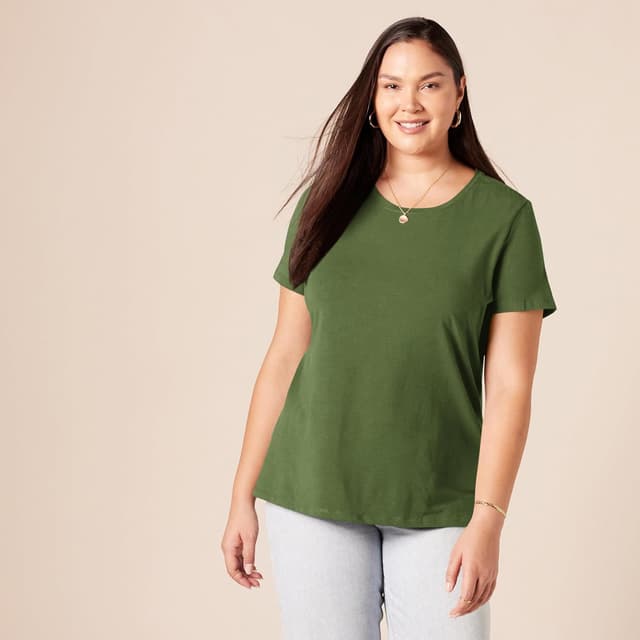 Detalle 2 de Amazon Essentials Women’s Regular-Fit Short-Sleeve T-Shirt (Crewneck and V-Neck options) Multipacks