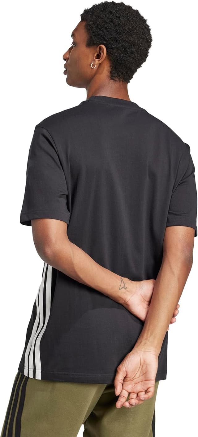Detalle 2 de adidas Uomo Essential Three Stripes camiseta negra talla M