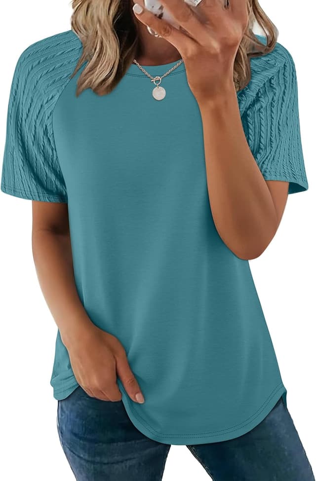 Detalle 2 de WIHOLL Women’s Summer Short-Sleeve Crew Neck Tops with Curved Hem (Trendy Pleated Front)