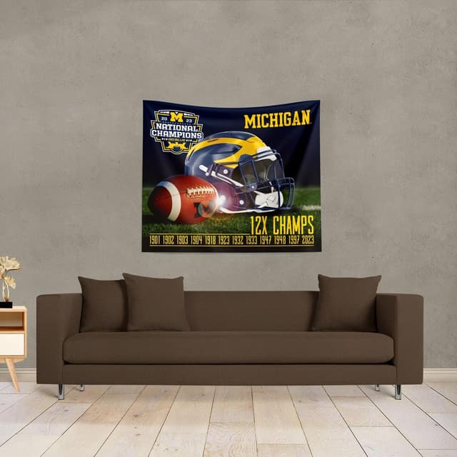 Detalle de Northwest NCAA Michigan Wolverines 2023 FBC National Champions wall hanging tapestry