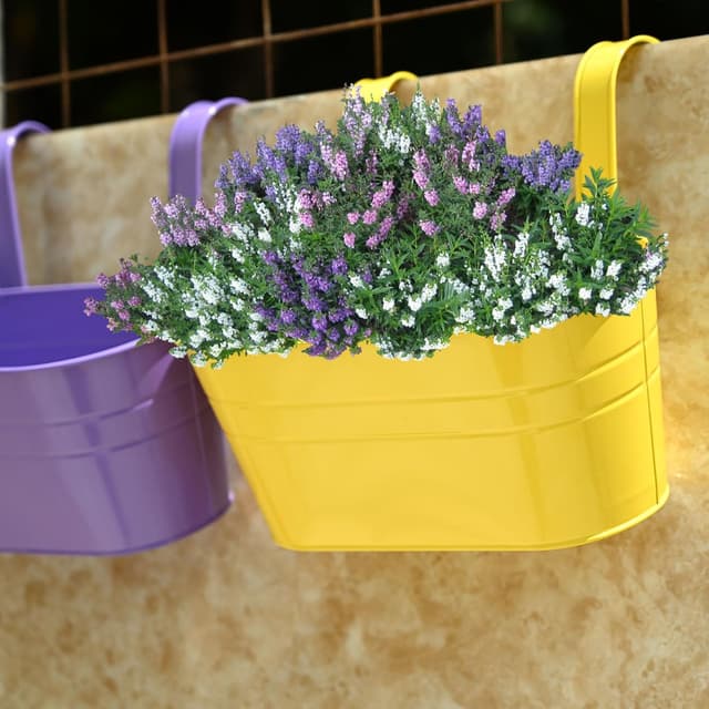 Detalle de Atoke 4-Pack Metal Hanging Flower Pots with Detachable Hooks (27.5cm) for Balcony Railings & Fences