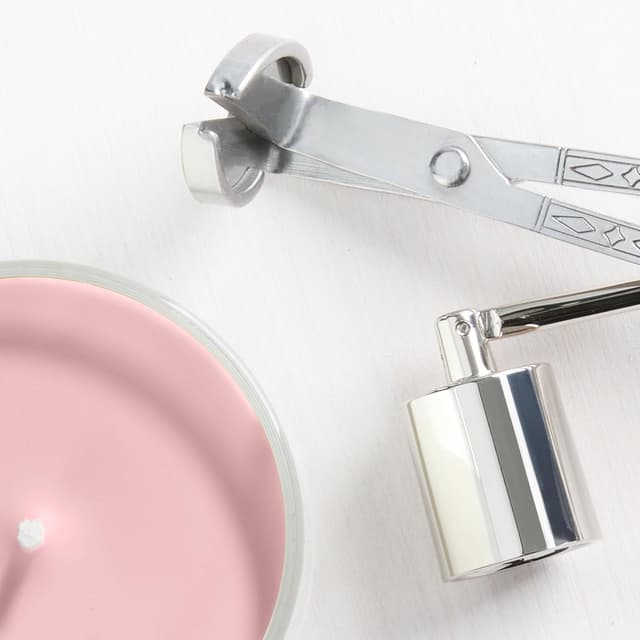 Thumbnail 6 de Bougie parfumée Yankee Candle Studio Fresh Cut Roses (40 à 65 h) : roses fraîches, ambiance soignée