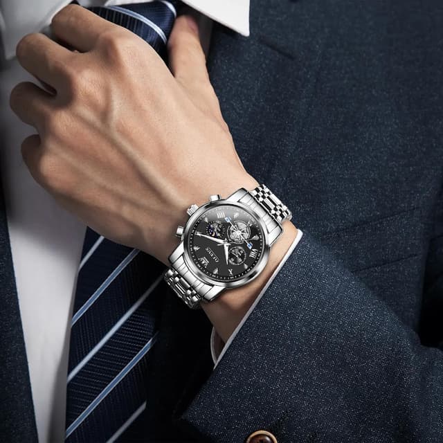 Detalle 2 de OLEVS Herren Chronograph Quarz-Uhr mit Analog-Anzeige, wasserdicht bis 30 m, leuchtenden Markierungen aus Edelstahl