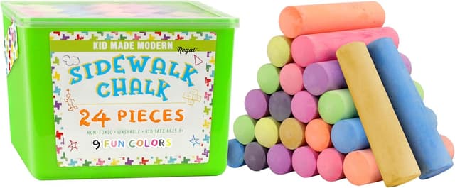 Detalle de Kid Made Modern Non-Toxic Sidewalk Chalk Bucket (24 Count) — Washable Colored Chalk for Kids’ Outdoor Play