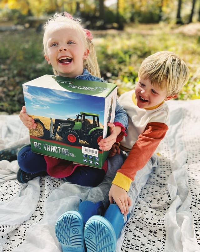 Thumbnail 5 de Remote Control Tractor Toy with Trailer 🚜