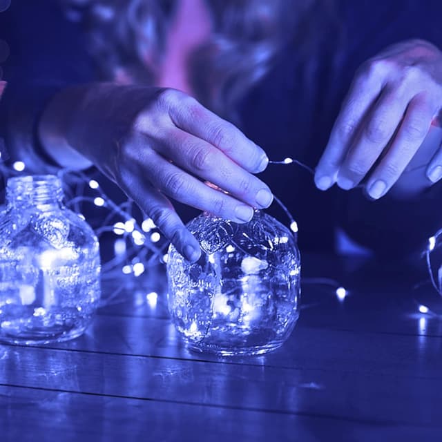 Detalle de Jsdoin Lucine LED decorative a batteria, 5 m e 50 mini LED (bianco freddo) – 4 pezzi