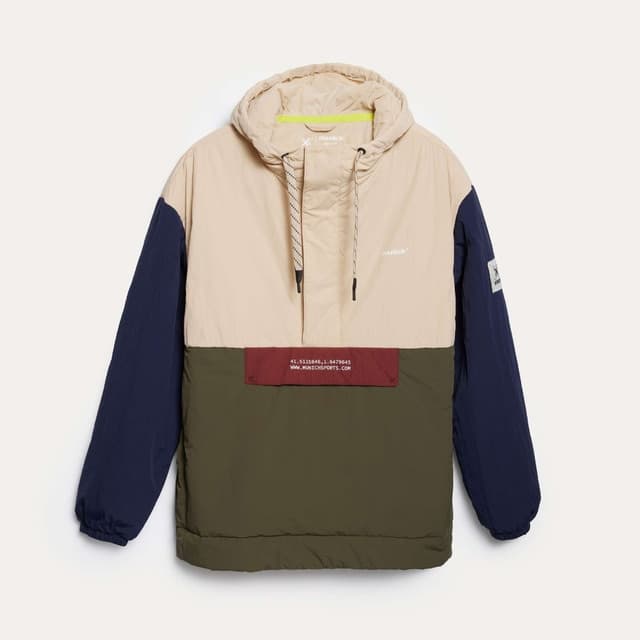 Detalle de Munich COVER STREETWEAR Sudadera cortavientos