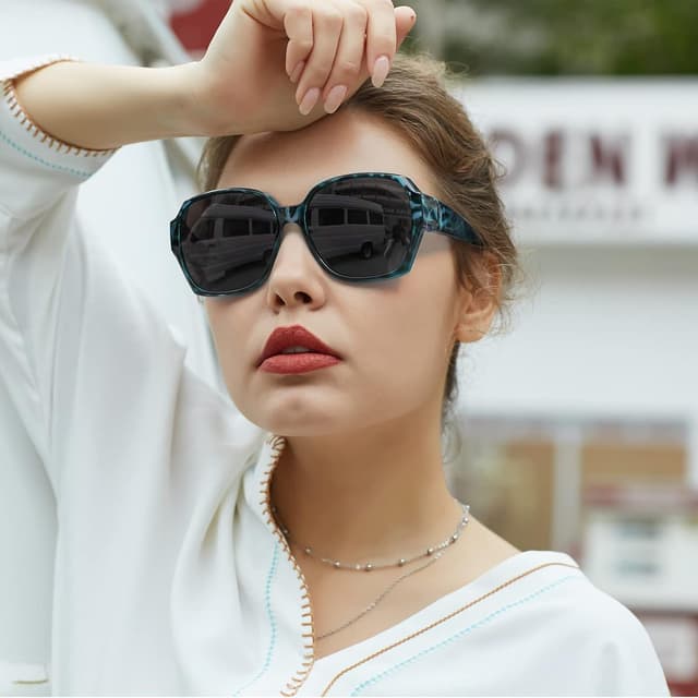 Detalle 2 de Face Shadow Überzieh-Sonnenbrille UV400