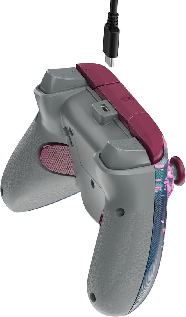 Detalle de Turtle Beach Rematch Advanced Kyoto Bloom Wired Gaming Controller (Xbox & PC) – Lenticular design, Hall-Effect triggers